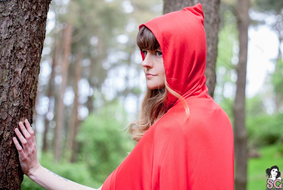 viellaviva-littlered-01.jpg