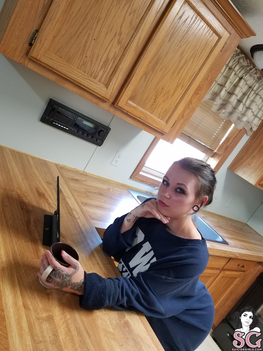 uniquegrimsuicide-morningcoffee-01.jpg