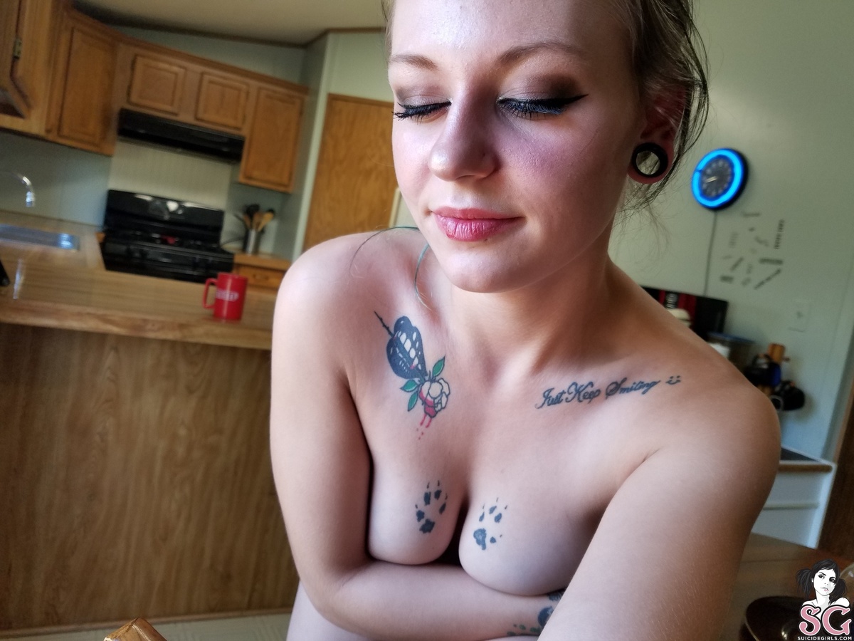 uniquegrimsuicide-morningcoffee-19.jpg