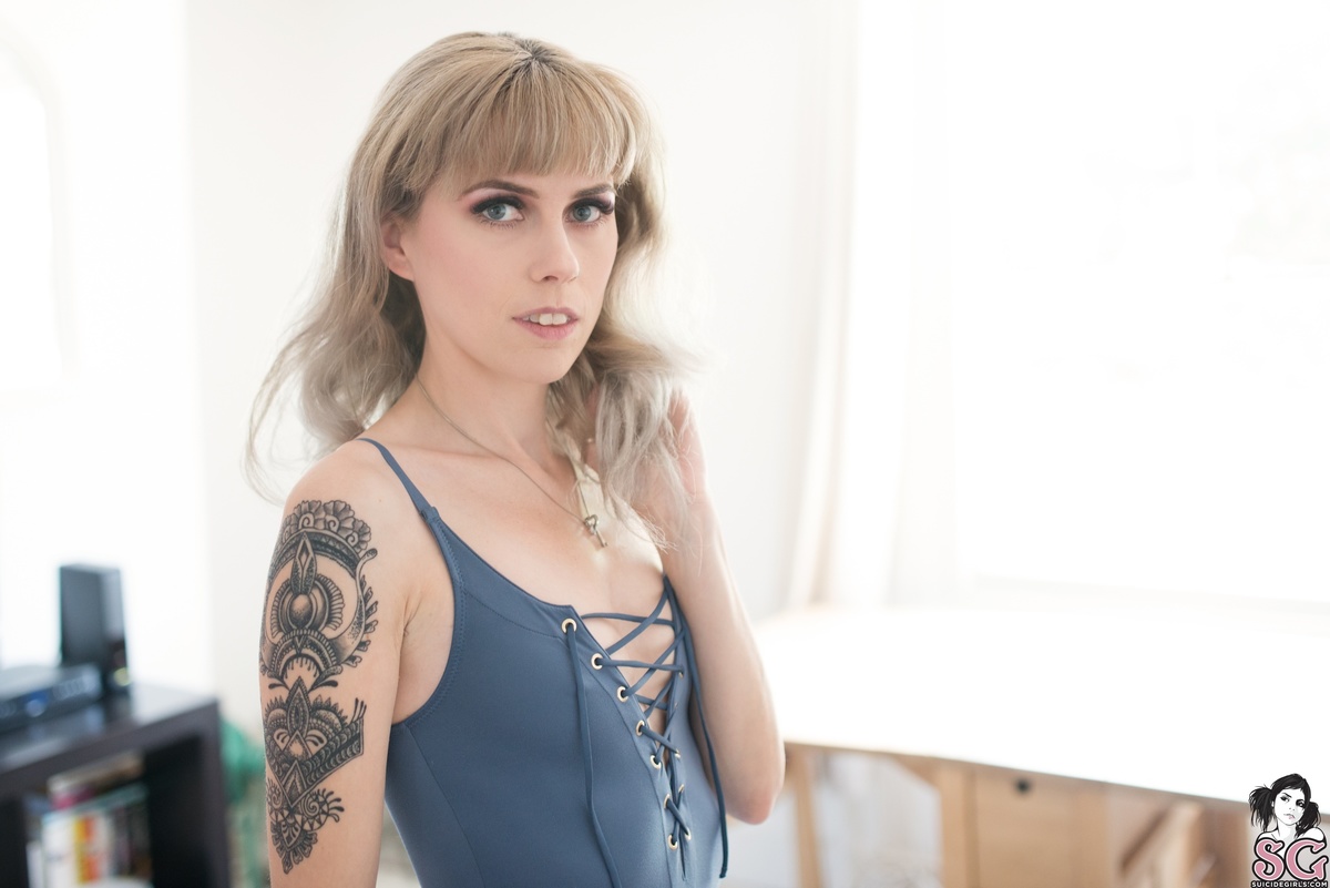 boogaliebear-messyhairdontcare-01.jpg