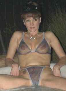 Sexy_Brunette_19.jpg