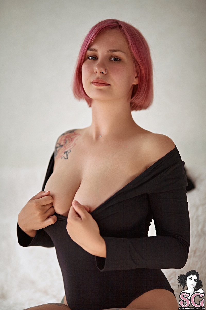 grenda-pinkmarshmallow-15.jpg