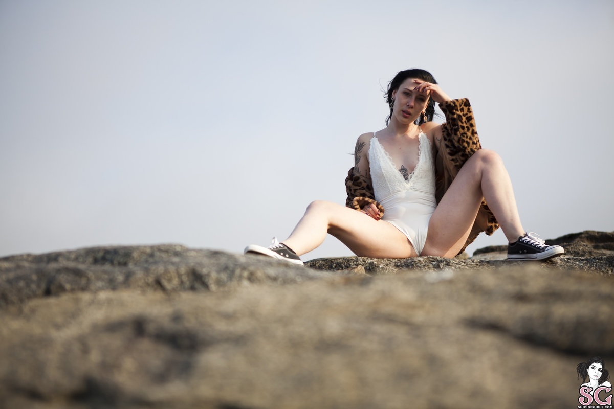 haileyfox-foxontherocks-07.jpg