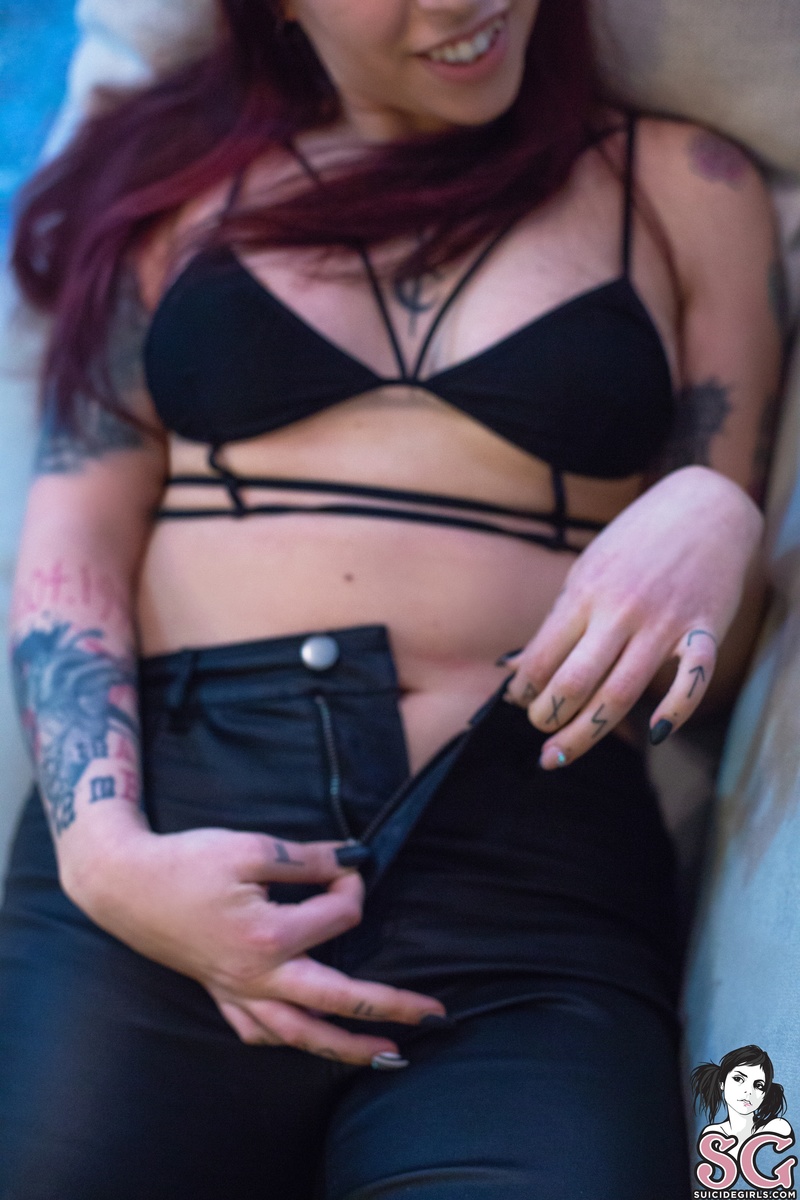 purpleink-blackwidow-11.jpg