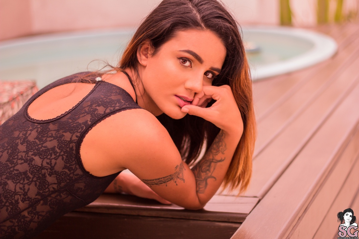 mylasunshine-watchingmebythepool-13.jpg