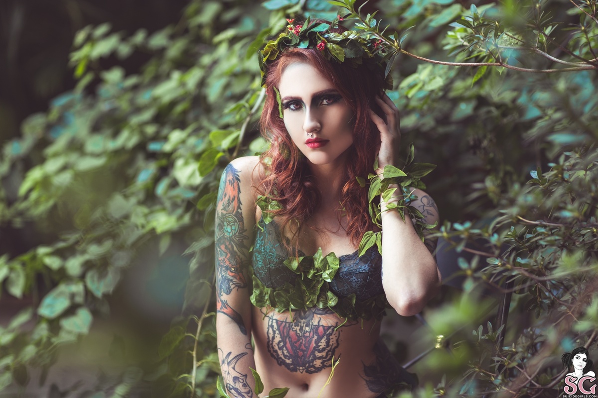 maripedrazzi-lovepoison-03.jpg