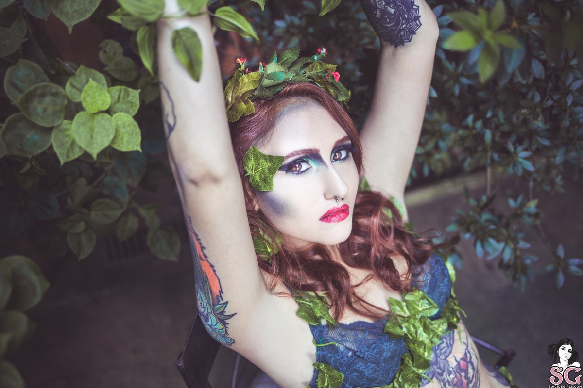 maripedrazzi-lovepoison-07.jpg