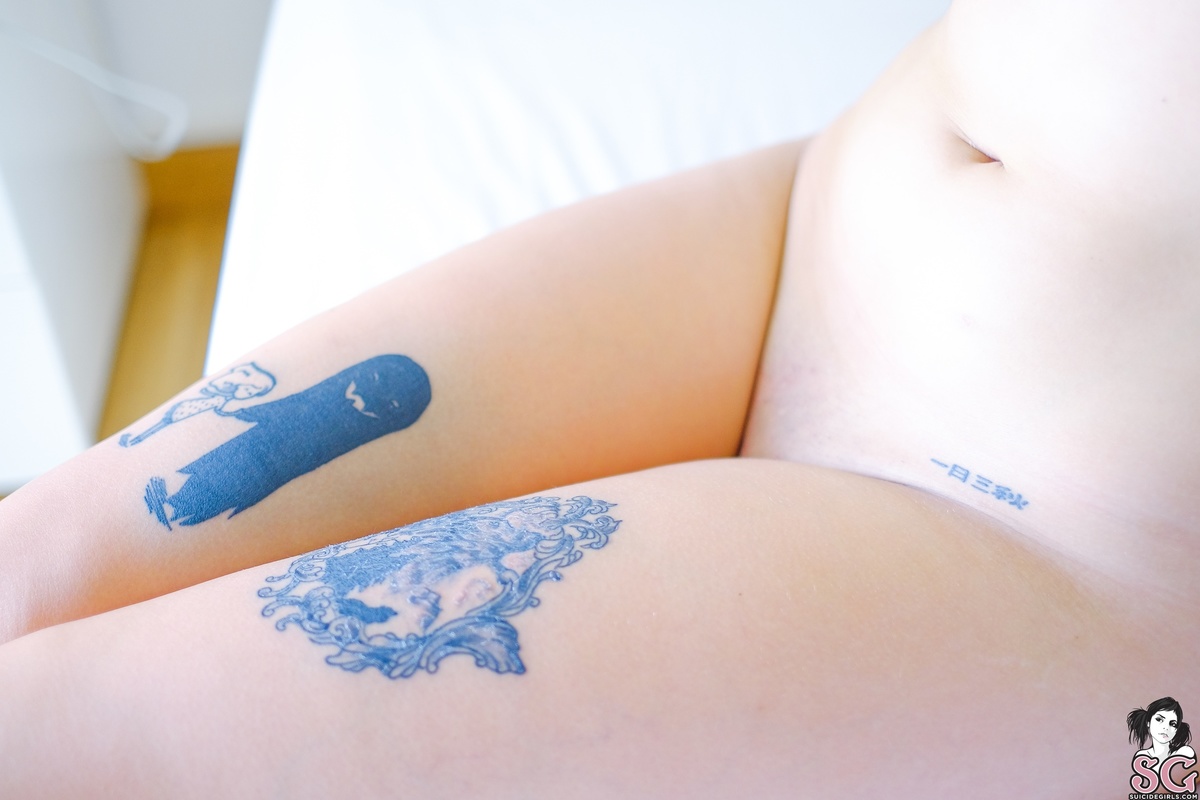 sarachairs-untitled-31.jpg