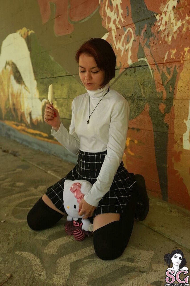 sendee-icecreamgirl-03.jpg