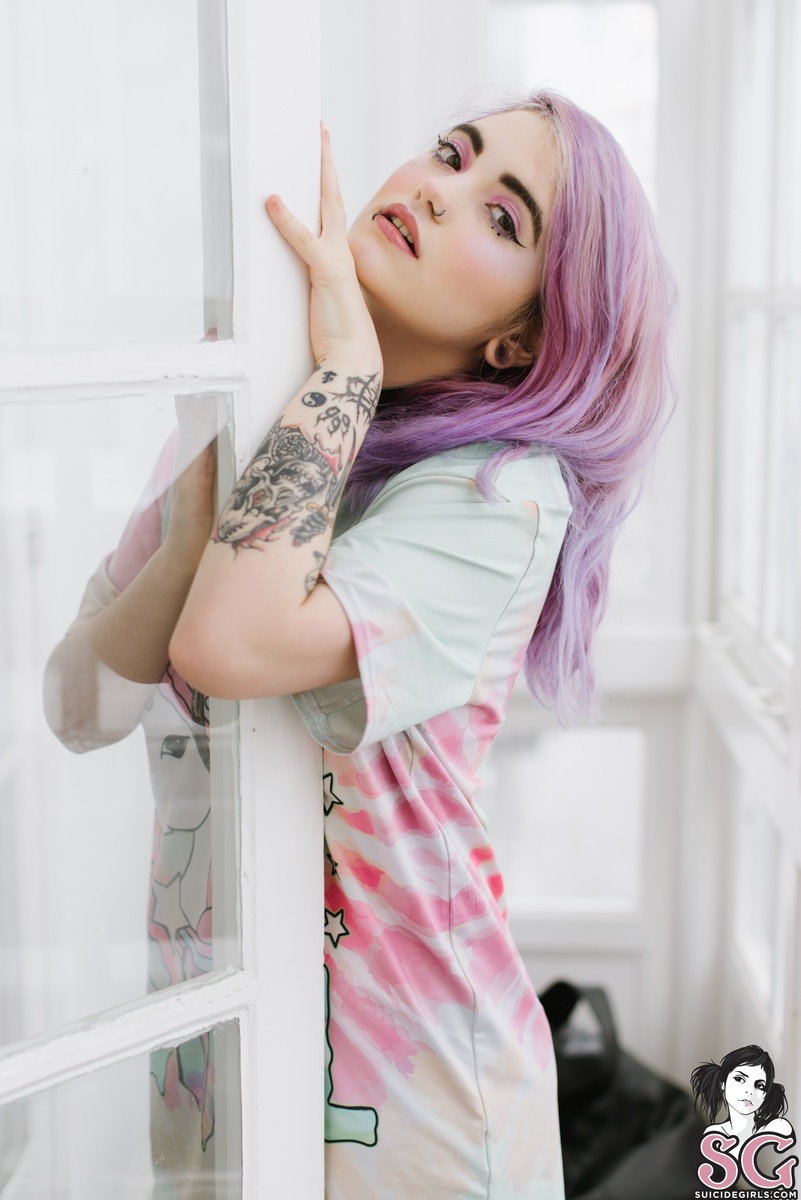 gloom-unicornbloom-05.jpg