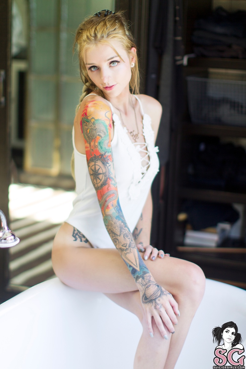 sophii-aquamarine-01.jpg