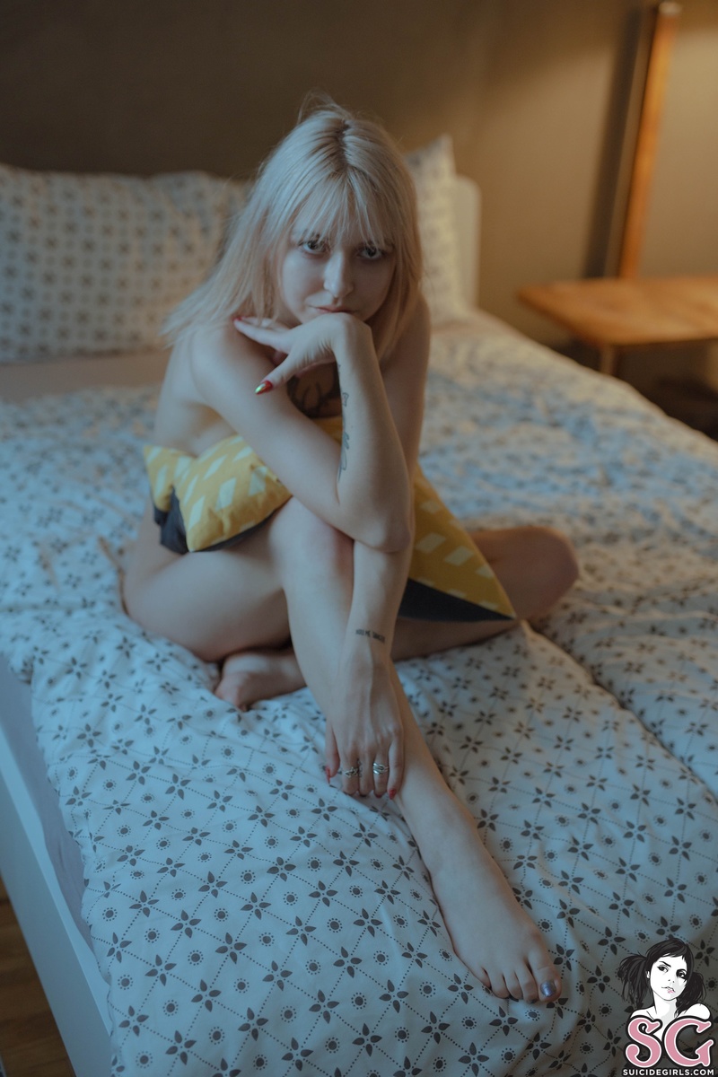 unholydolly-intoxicateafternoon-27.jpg