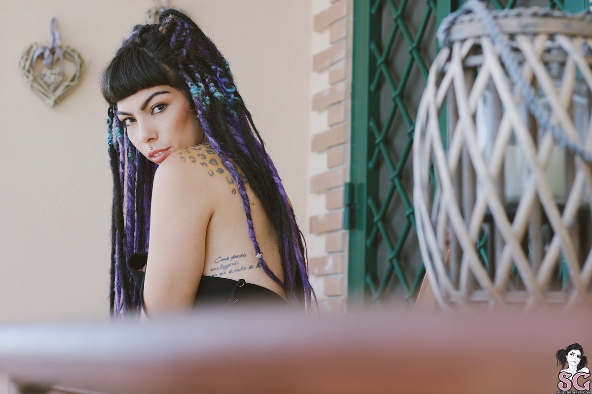 wildfox-wildthoughts-01.jpg