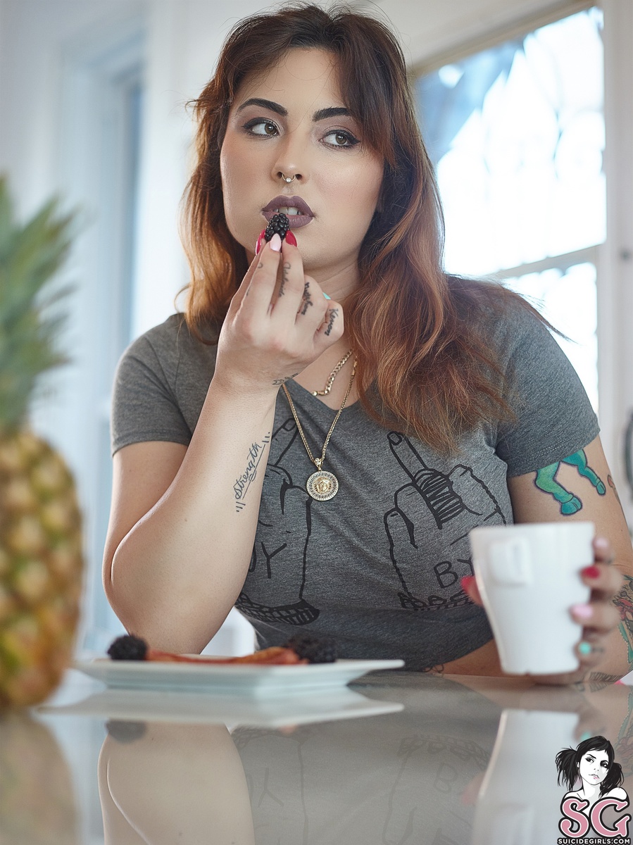 lilly-bittersweetmornings-01.jpg