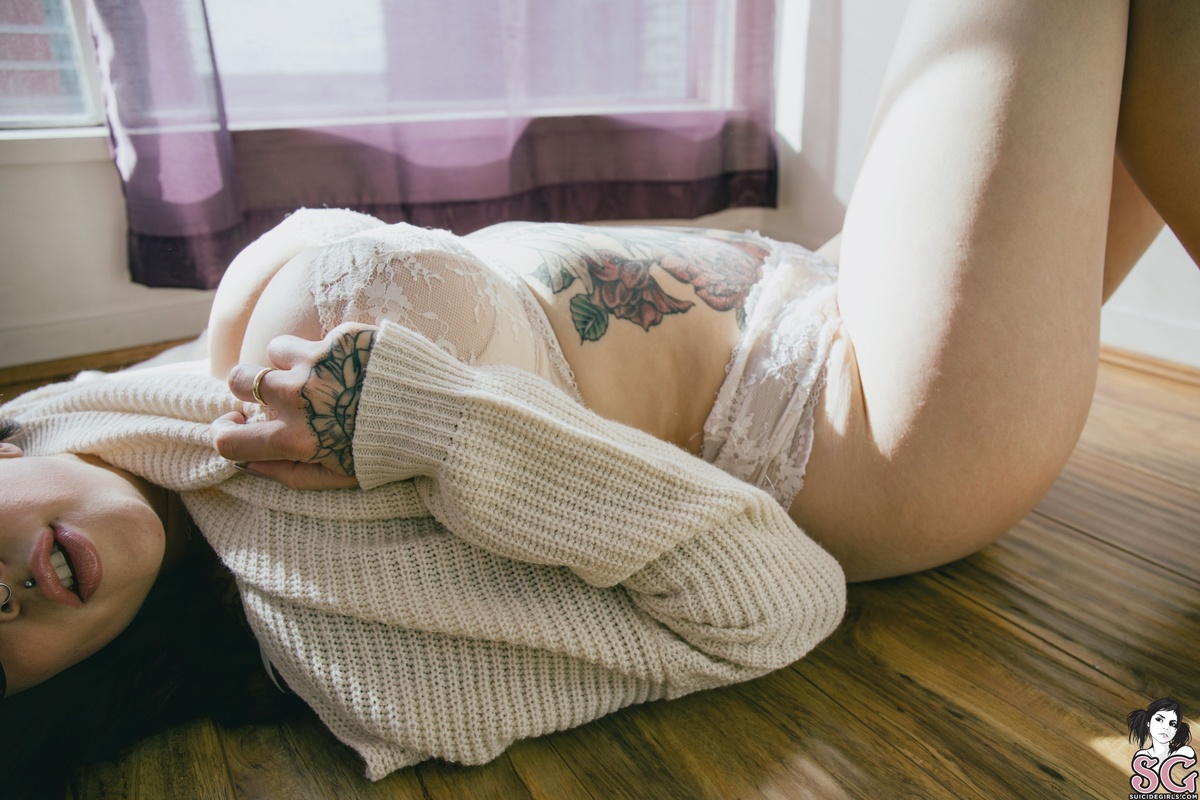 lorettarose-inmyfeelings-13.jpg