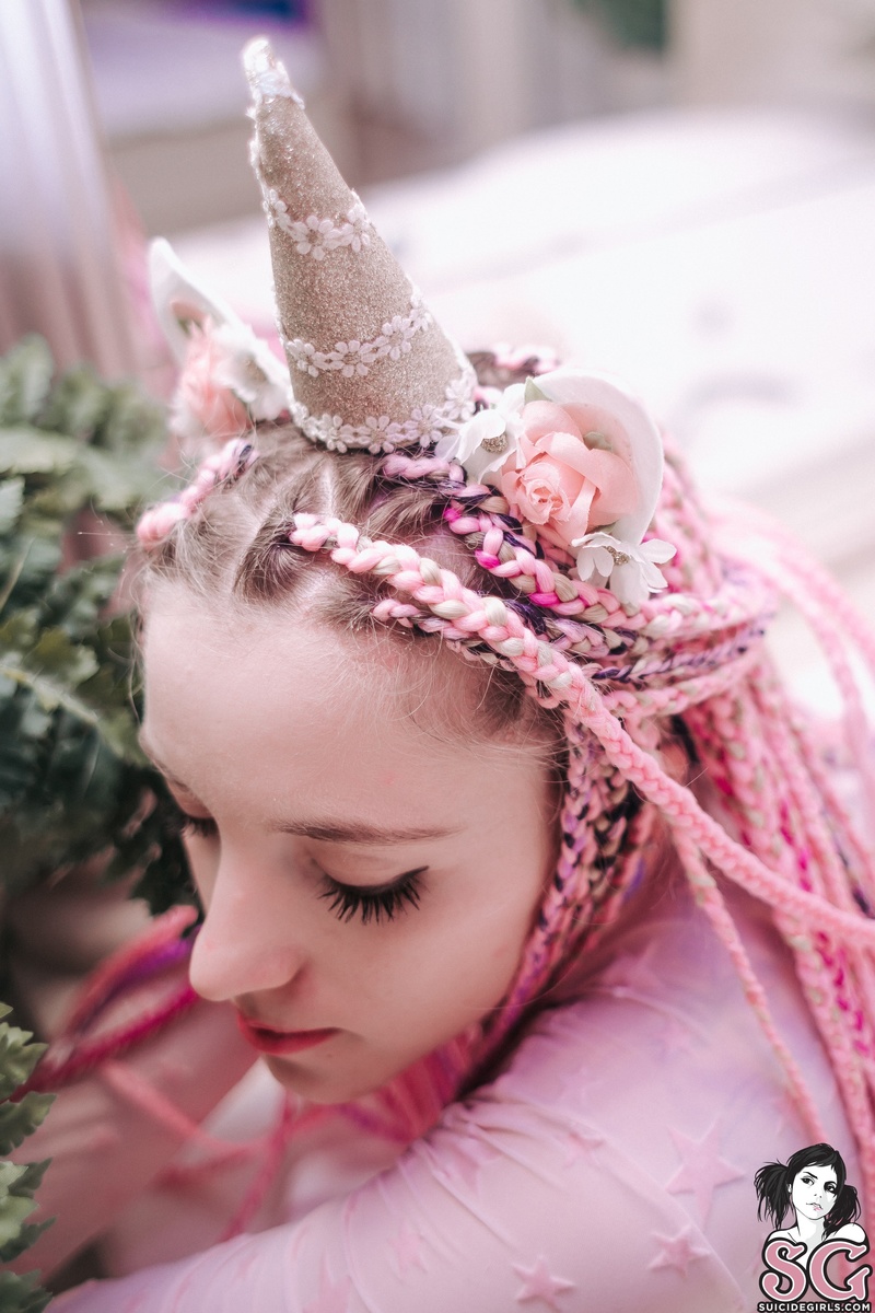 julieberry-unicornbath-07.jpg