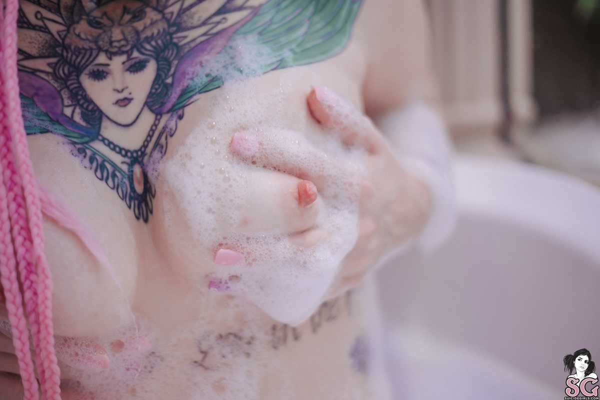 julieberry-unicornbath-35.jpg