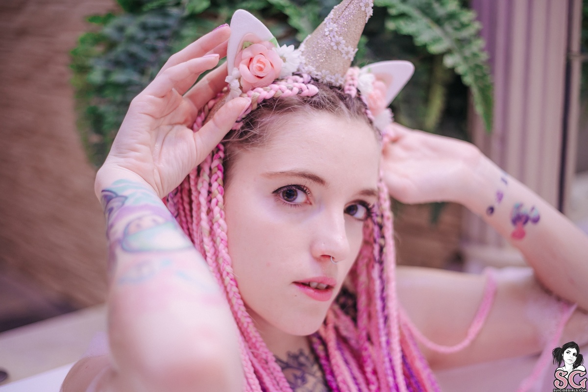 julieberry-unicornbath-37.jpg