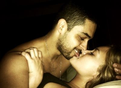 demi-lovato-wilmer-valderrama-maxw-400.jpg