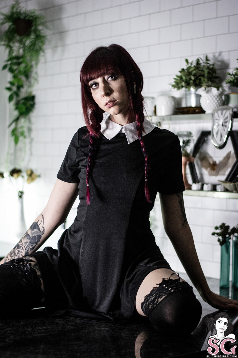 tragicsuicide-womencrushwednesday-01.jpg