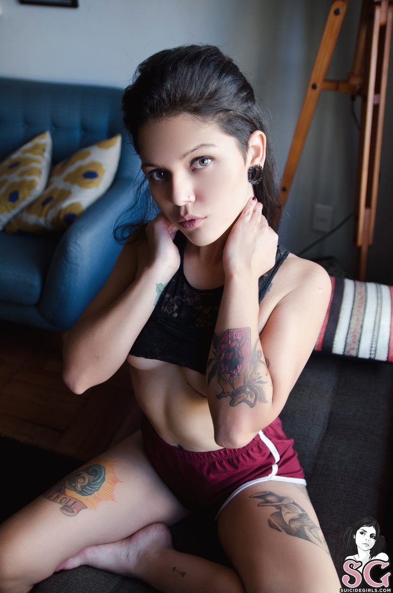 agatha-wheneverithinkofyou-13.jpg