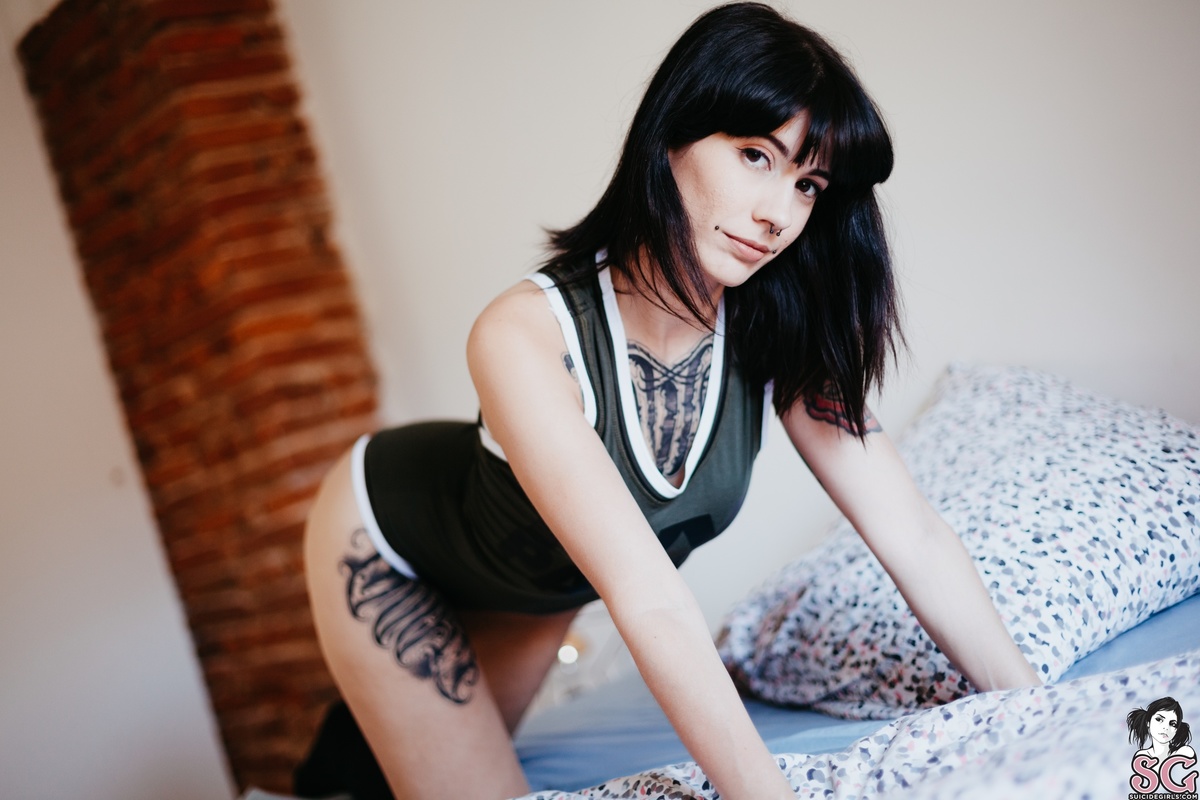 lysanxia-cometobedwithme-21.jpg