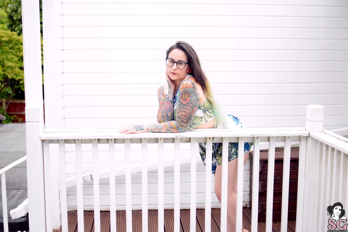 elizabethhunny-balcony-07.jpg