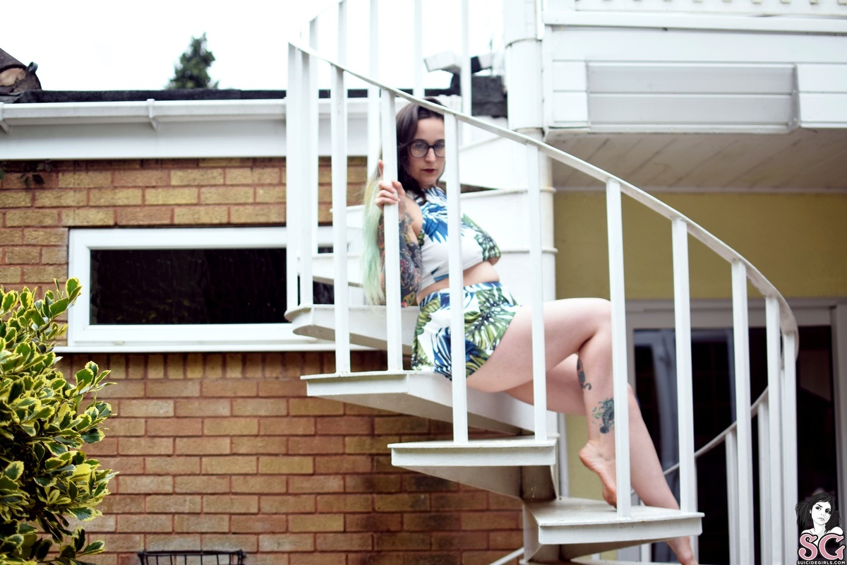 elizabethhunny-balcony-19.jpg