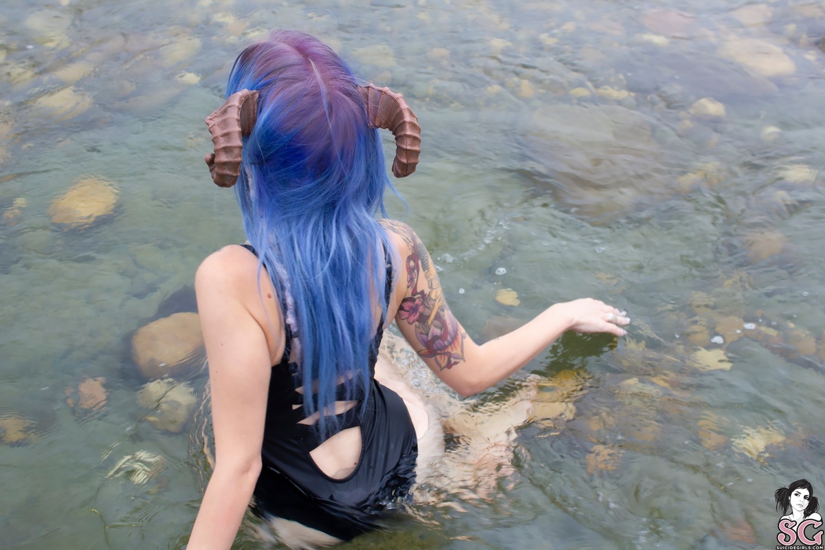 cecekitten-rivergoddess-25.jpg