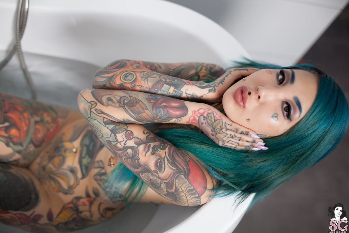mimixdarko-bathroom-25.jpg
