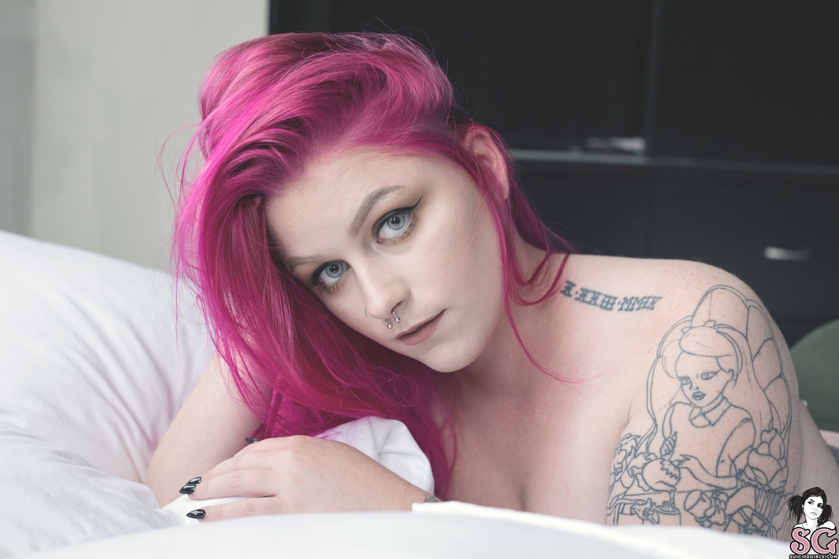 enigmasuicide-sweetieyouhadme-11.jpg