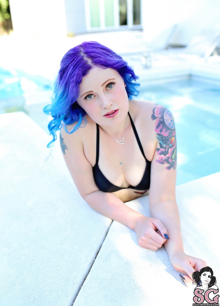 bantherknox-aquariusgirl-07.jpg