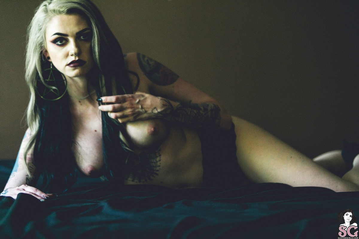littlemsscareall-paranoir-31.jpg