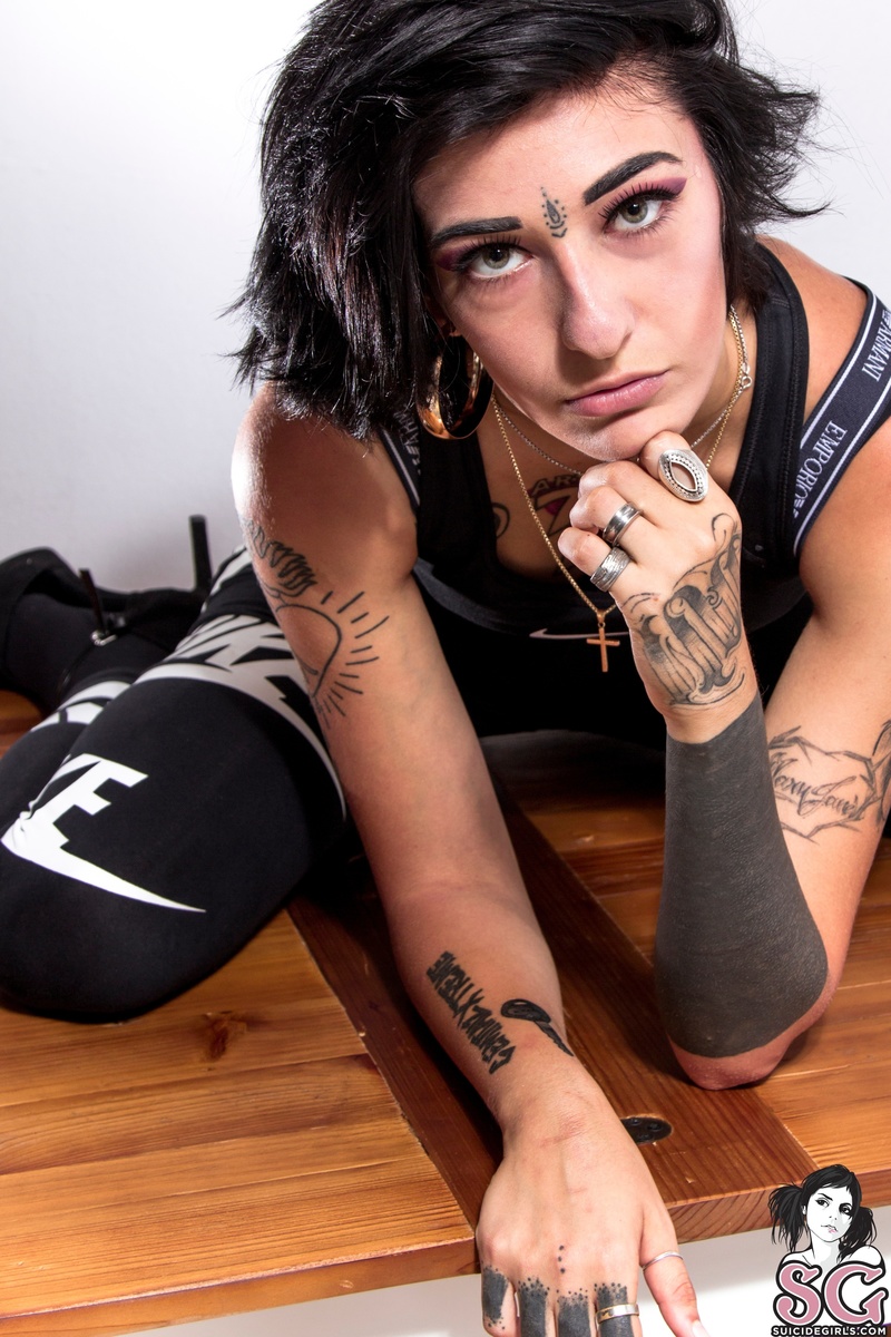 livix-sportswear-05.jpg