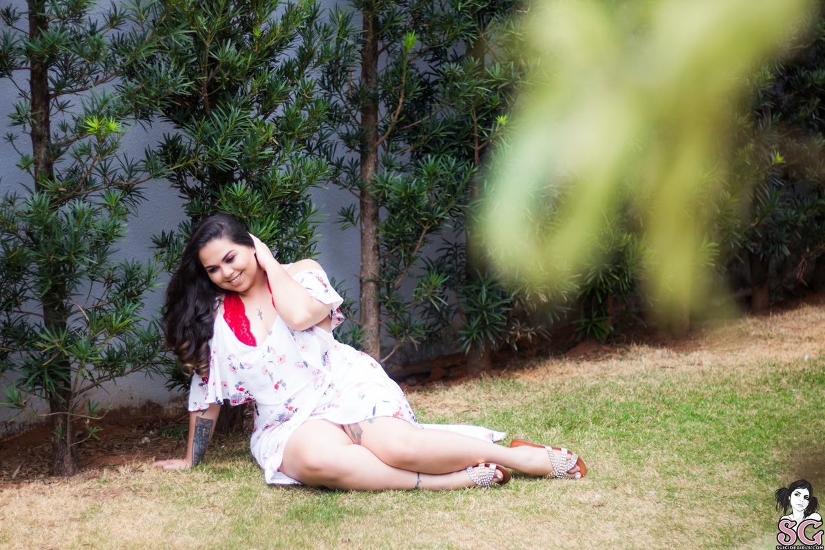 babu-goodgirlgonebad-07.jpg