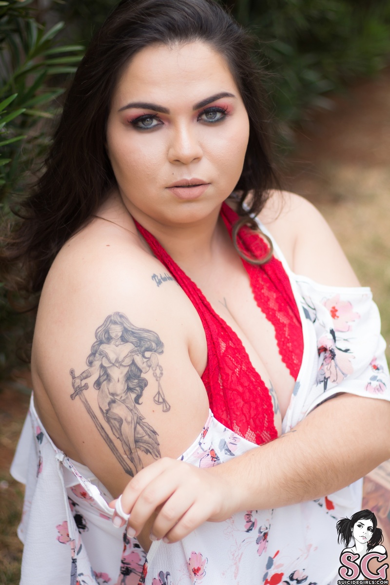 babu-goodgirlgonebad-11.jpg