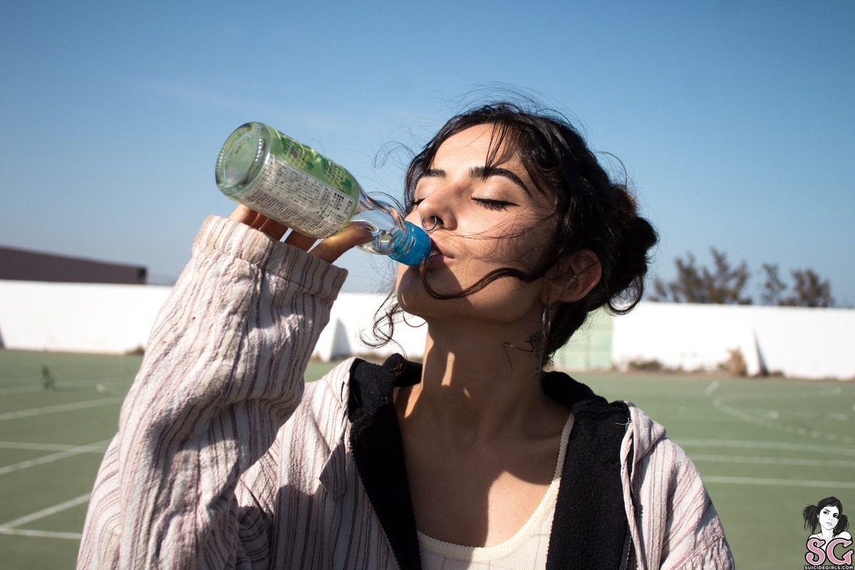 koset-toohotoutside-01.jpg