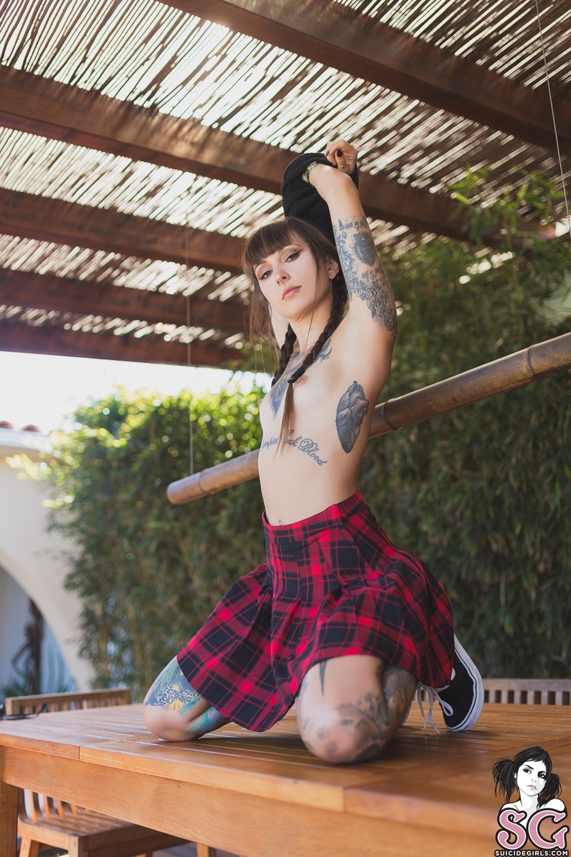 discordia-teacherspet-13.jpg