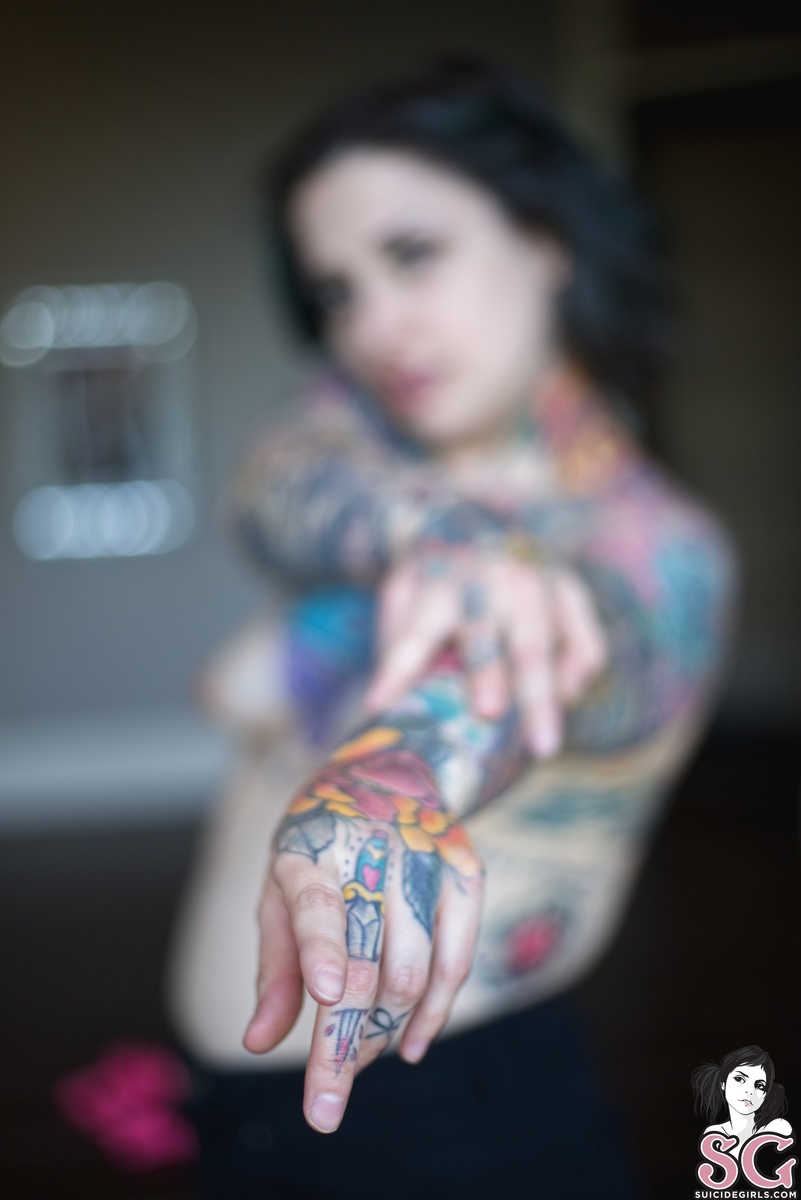 jessacat-lookslikebarbiesmokelikemarley-23.jpg