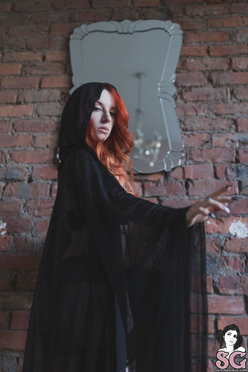 rouge-redjasper-03.jpg