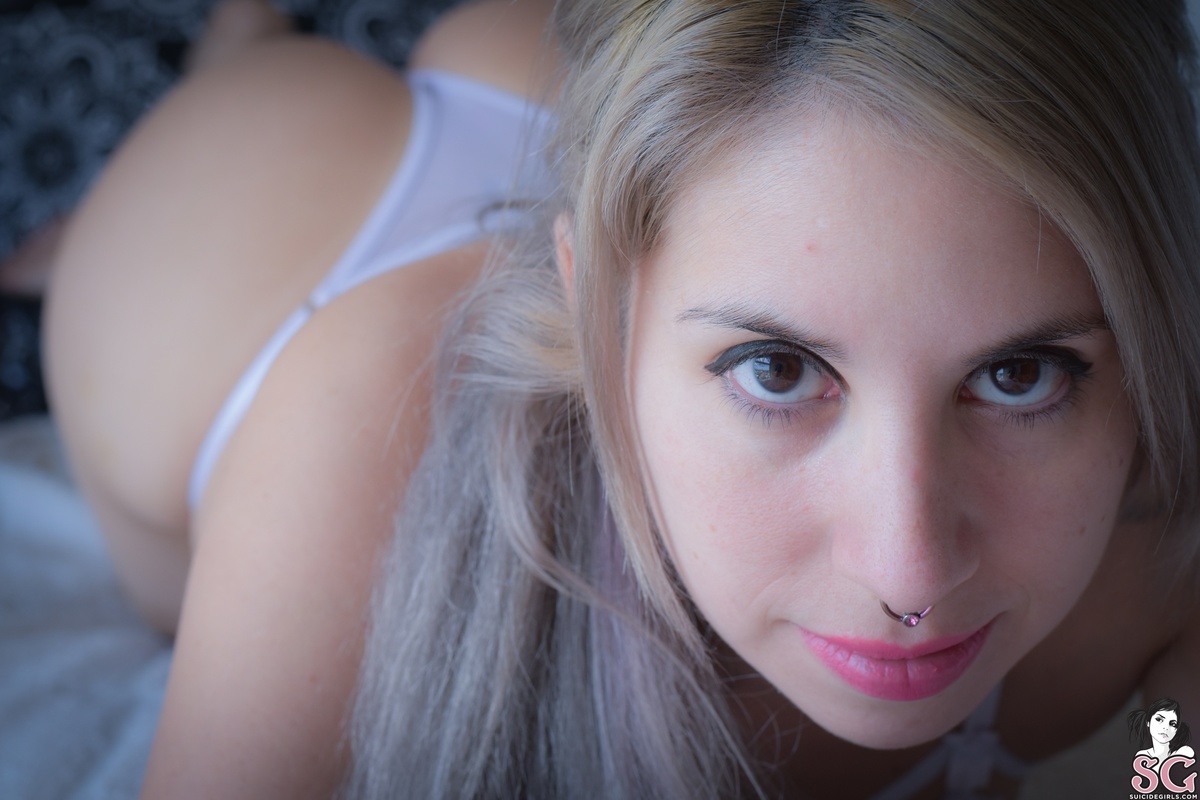 luugrey-lightofmymorning-03.jpg