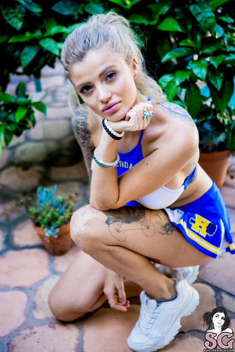 dollyd-betty-01.jpg