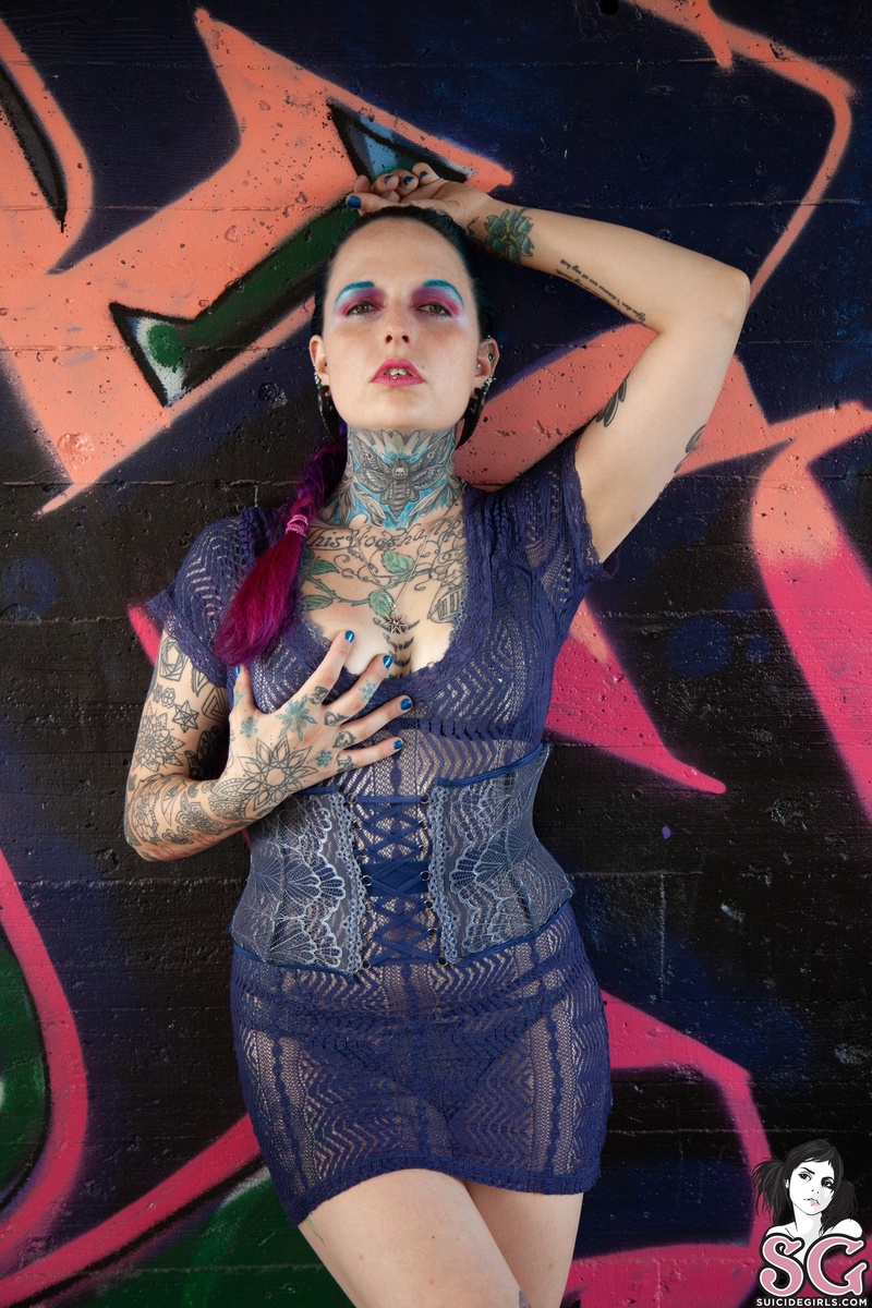 voodoonebula-girlriot-01.jpg