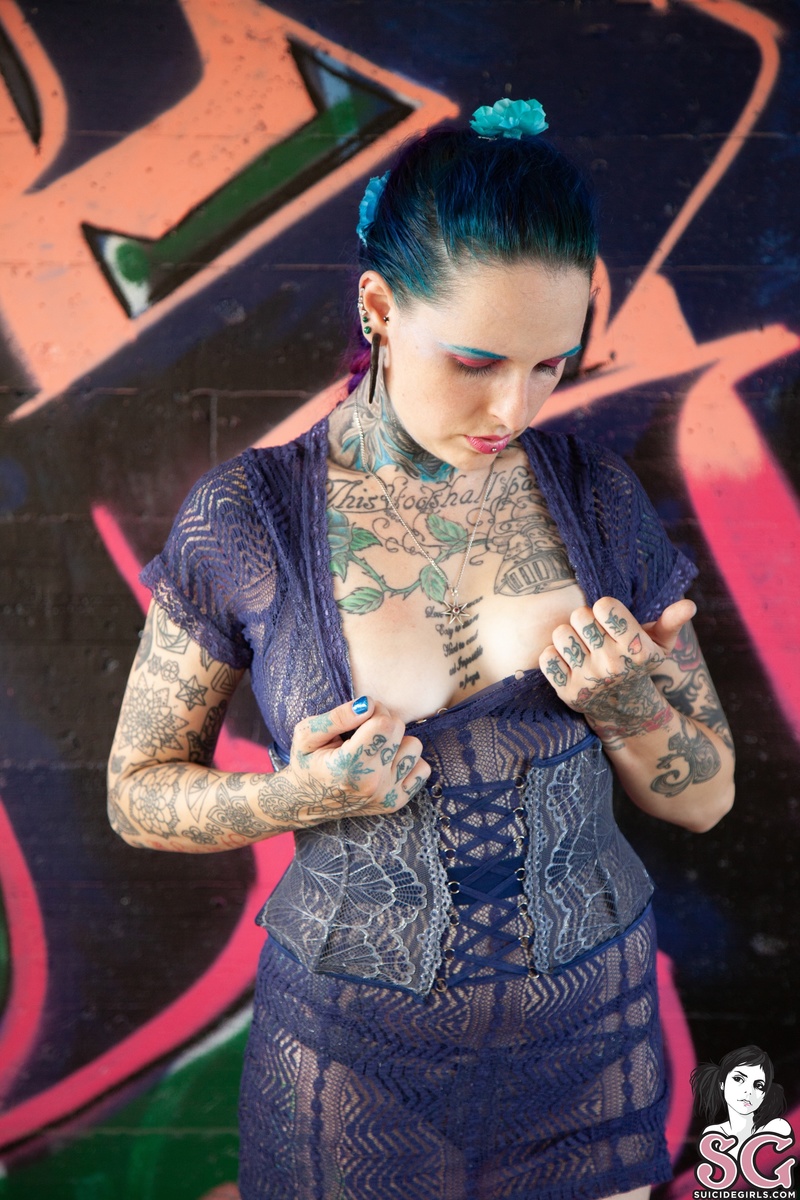 voodoonebula-girlriot-05.jpg