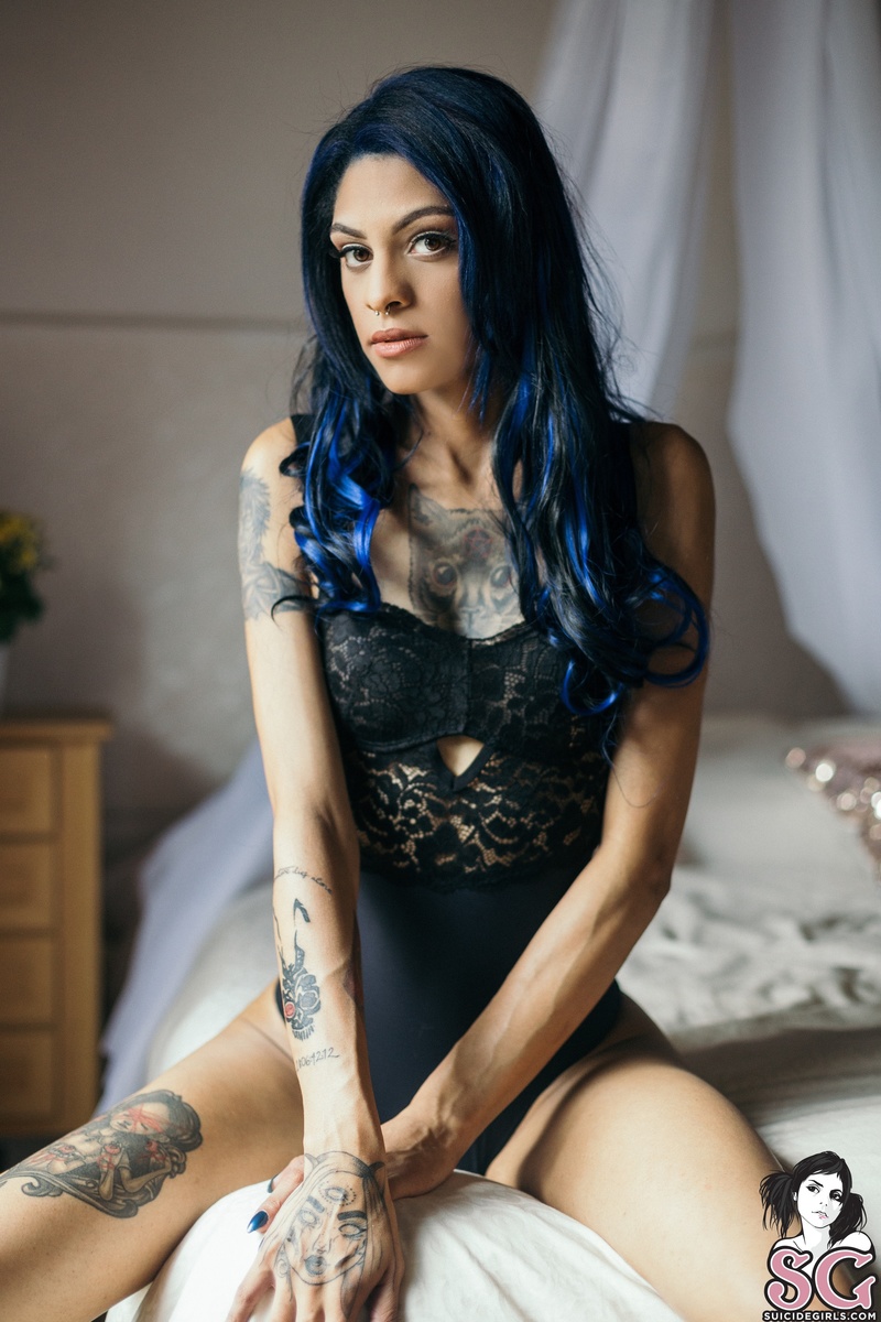 rowenna-illbenearyou-13.jpg