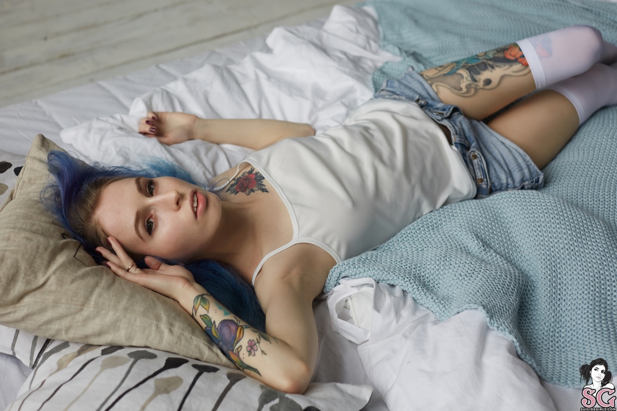 katerinamoore-brightawake-07.jpg