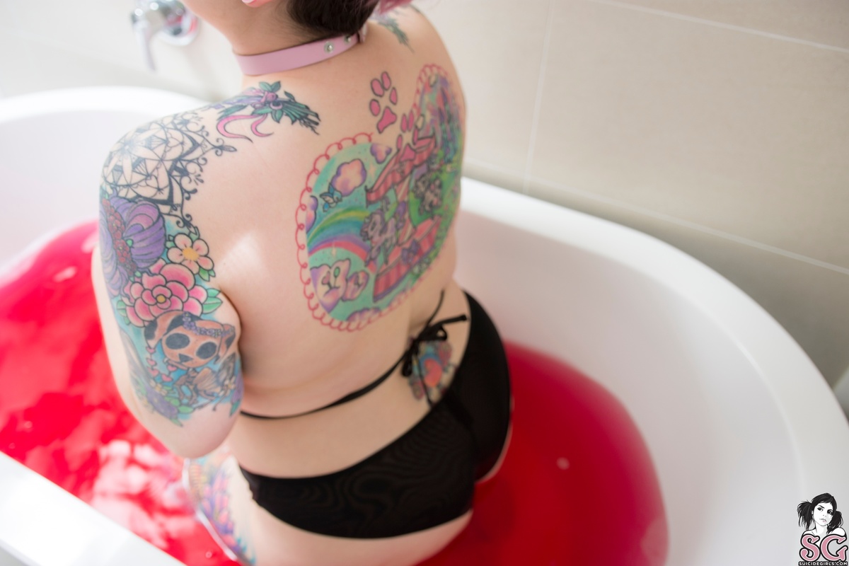aquata-threatsofromance-23.jpg