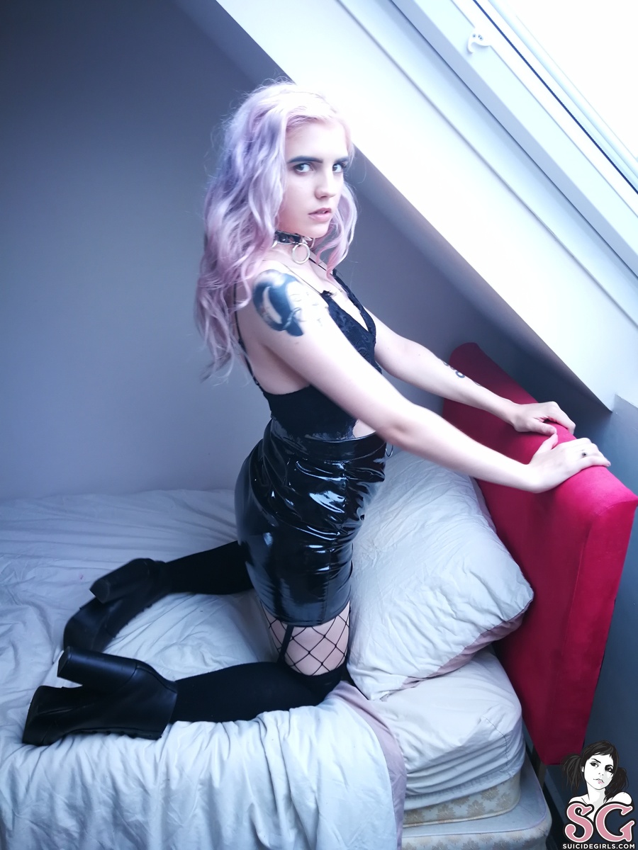abathur-abathurdarkandsultry-01.jpg