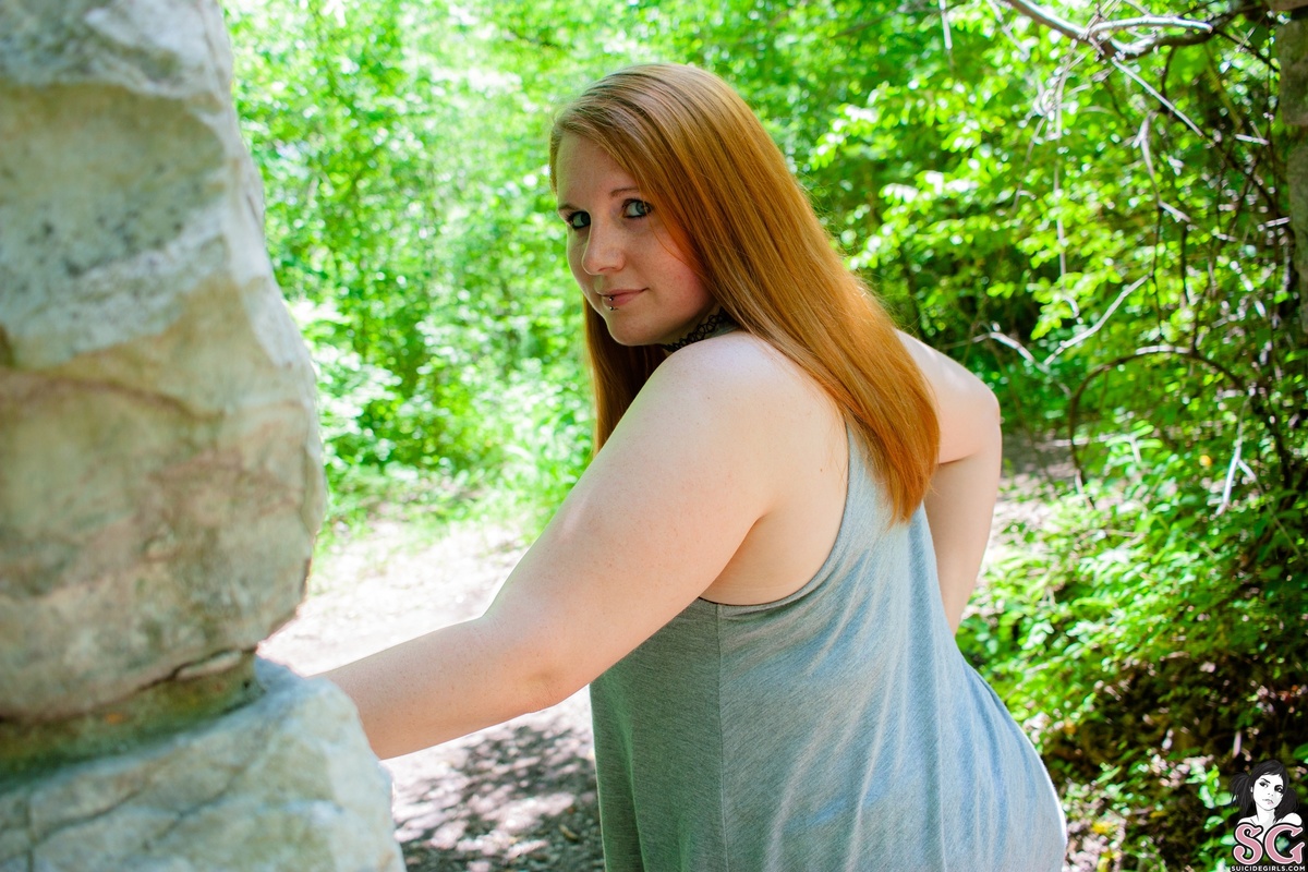 aleshanee-summerexposure-03.jpg
