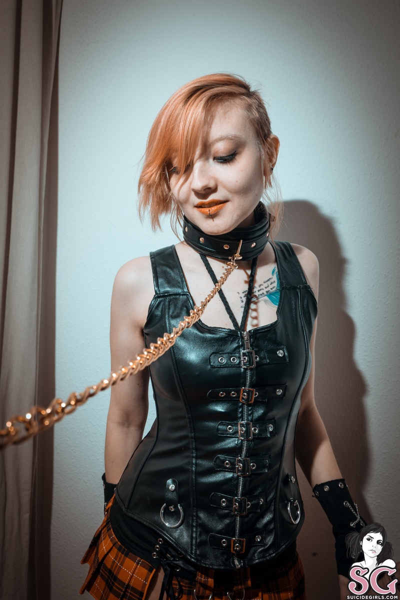 jaynamolana-bdsm-01.jpg